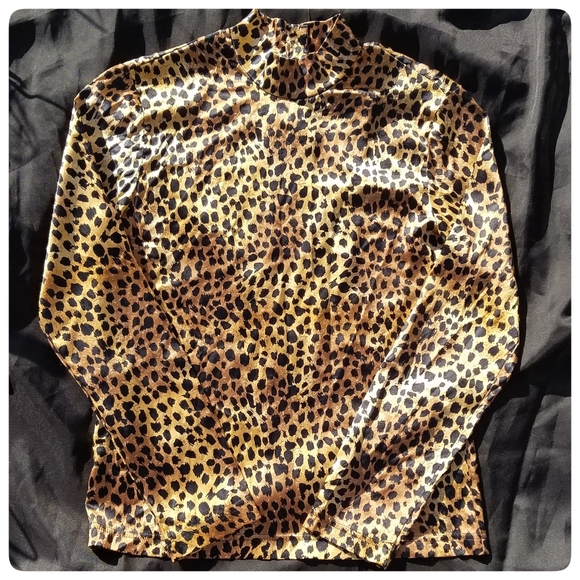 TESS Tops - Vintage TESS Silk Leopard Print Blouse